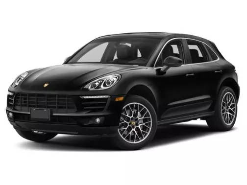 2015 Porsche Macan Turbo AWD photo