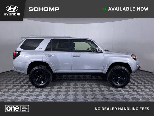 2017 Toyota 4Runner SR5 4WD photo