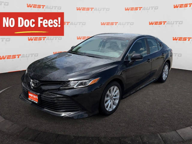 2018 Toyota Camry LE FWD photo