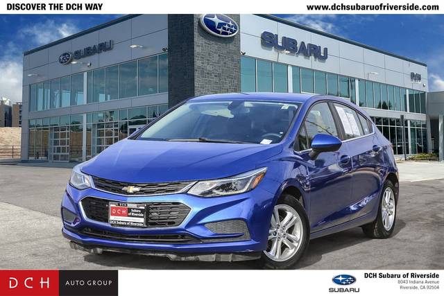 2017 Chevrolet Cruze LT FWD photo