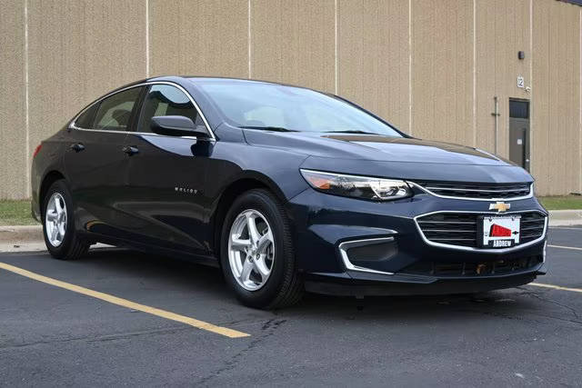 2018 Chevrolet Malibu LS FWD photo