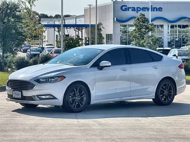 2018 Ford Fusion SE FWD photo