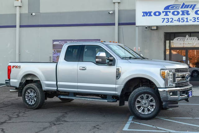 2018 Ford F-350 Super Duty XLT 4WD photo