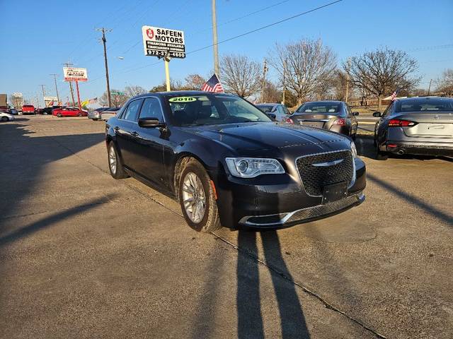 2018 Chrysler 300 Touring L RWD photo