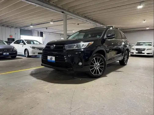 2018 Toyota Highlander SE AWD photo