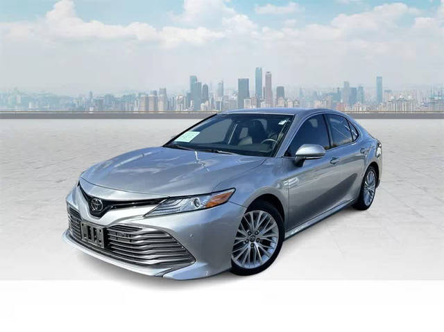 2018 Toyota Camry XLE FWD photo