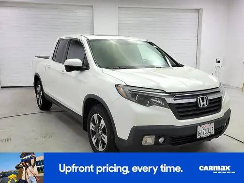 2019 Honda Ridgeline RTL-T FWD photo