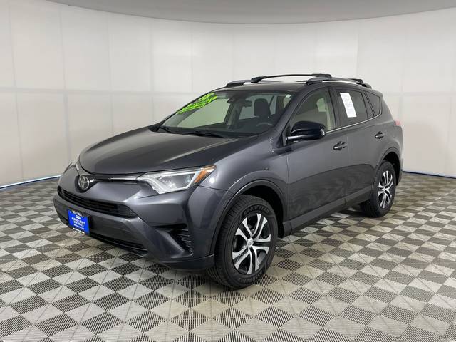 2018 Toyota RAV4 LE AWD photo