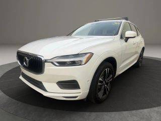 2018 Volvo XC60 Momentum AWD photo