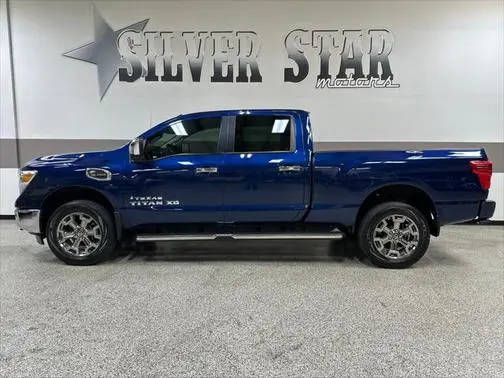 2018 Nissan Titan XD SL 4WD photo