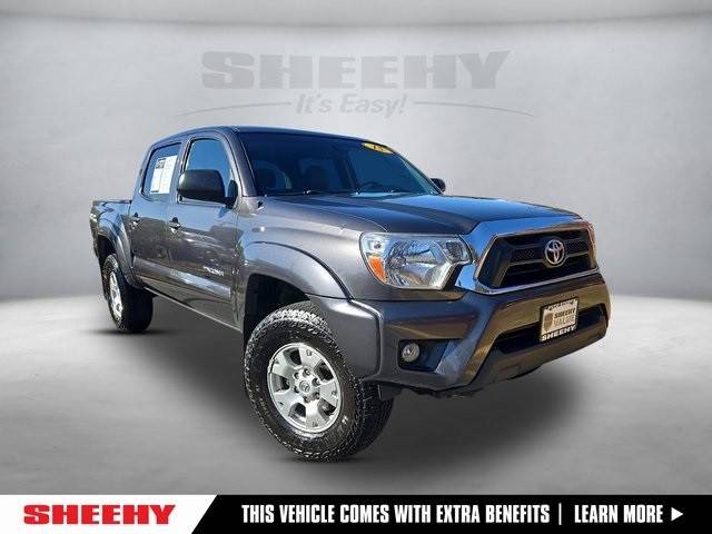 2015 Toyota Tacoma  4WD photo