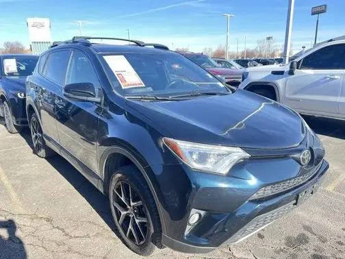 2018 Toyota RAV4 SE FWD photo