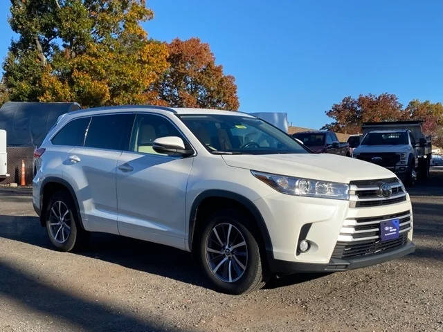 2018 Toyota Highlander XLE AWD photo