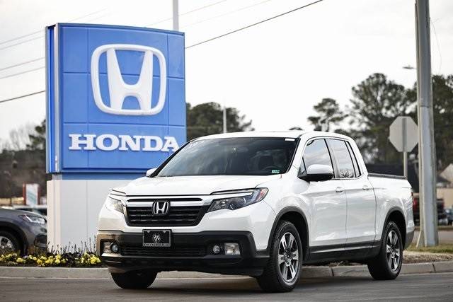 2019 Honda Ridgeline RTL-T FWD photo