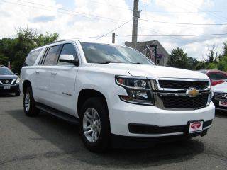 2018 Chevrolet Suburban LT 4WD photo