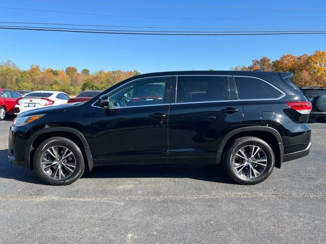 2018 Toyota Highlander LE Plus AWD photo