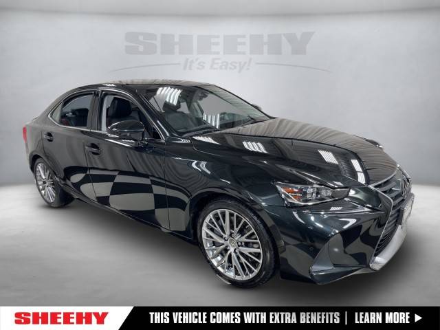 2018 Lexus IS IS 300 AWD photo
