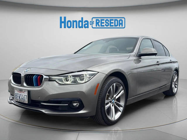 2018 BMW 3 Series 330i RWD photo