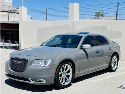 2018 Chrysler 300 300C RWD photo