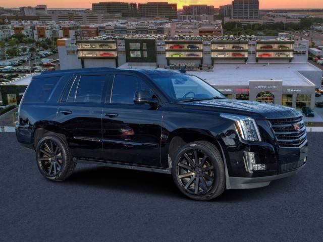 2018 Cadillac Escalade Platinum RWD photo