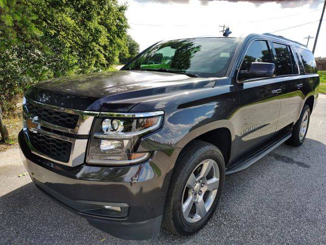 2018 Chevrolet Suburban LT 4WD photo
