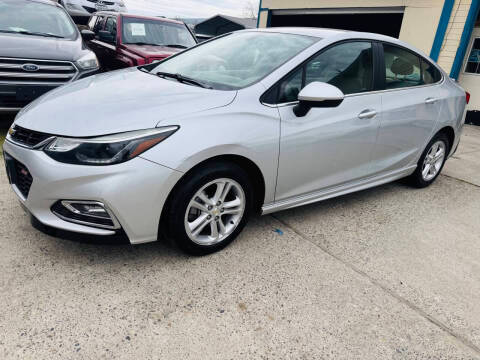 2018 Chevrolet Cruze LT FWD photo