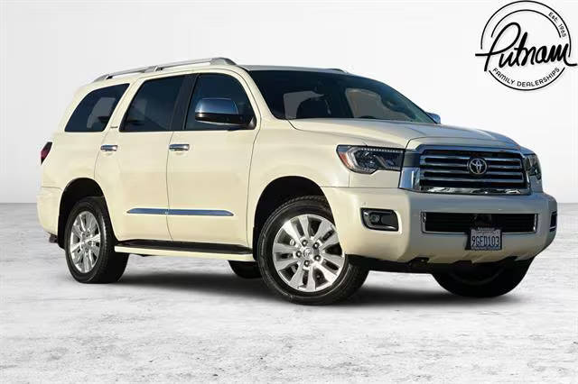 2018 Toyota Sequoia Platinum 4WD photo