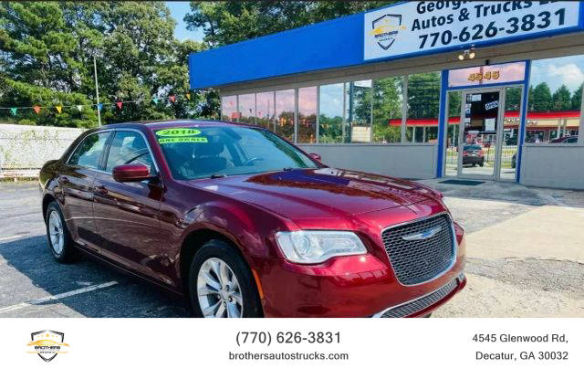 2018 Chrysler 300 Touring RWD photo