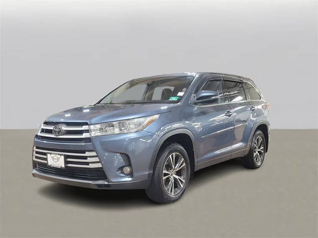 2018 Toyota Highlander LE Plus AWD photo