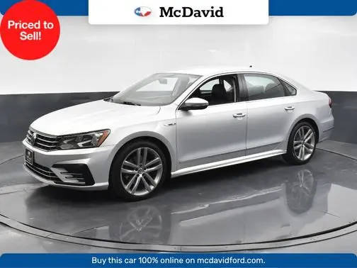 2017 Volkswagen Passat R-Line w/Comfort Pkg FWD photo