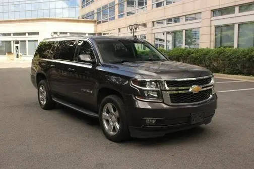 2018 Chevrolet Suburban LT 4WD photo