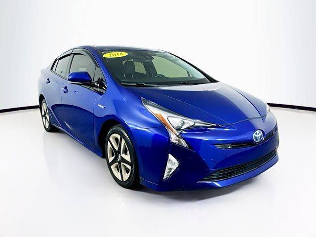 2018 Toyota Prius Three Touring FWD photo