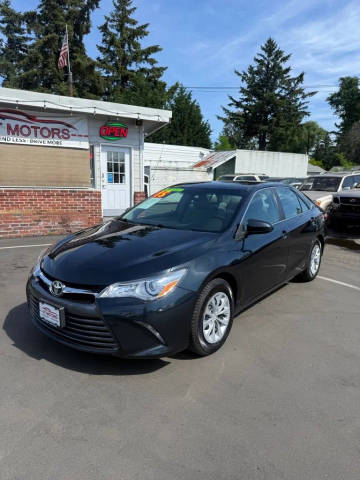 2015 Toyota Camry LE FWD photo