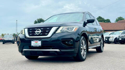 2018 Nissan Pathfinder S FWD photo