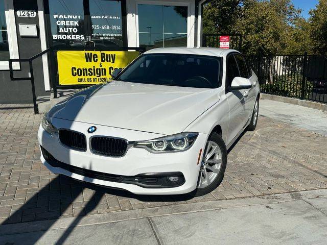 2018 BMW 3 Series 320i RWD photo
