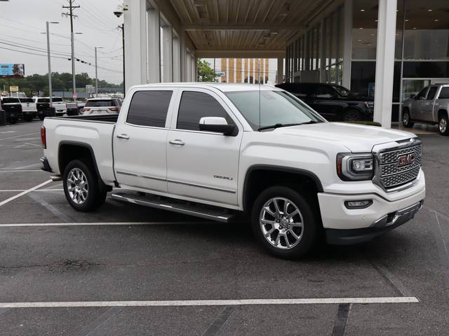 2018 GMC Sierra 1500 Denali 4WD photo