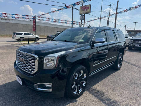2018 GMC Yukon Denali RWD photo