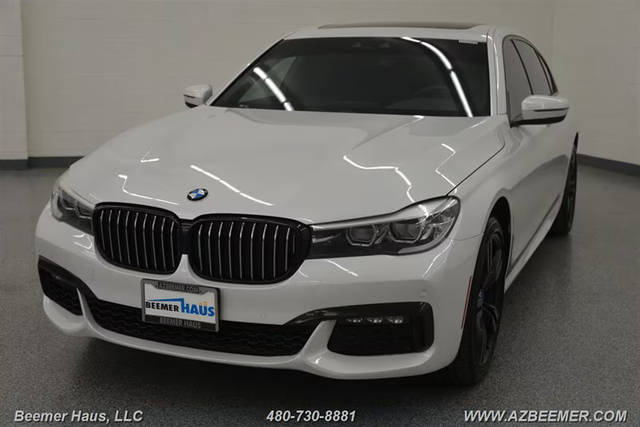 2019 BMW 7 Series 740i RWD photo