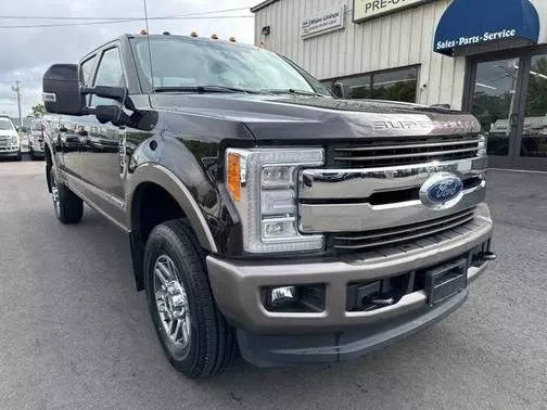 2018 Ford F-350 Super Duty King Ranch 4WD photo