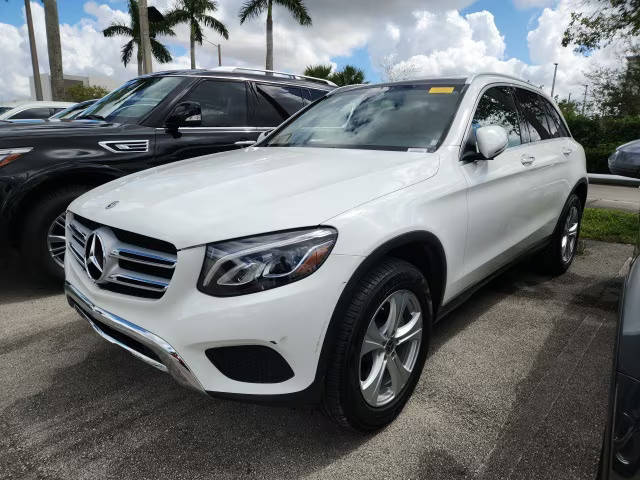 2018 Mercedes-Benz GLC-Class GLC 300 AWD photo