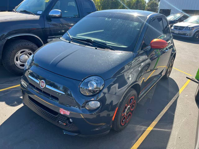 2018 FIAT 500e  FWD photo