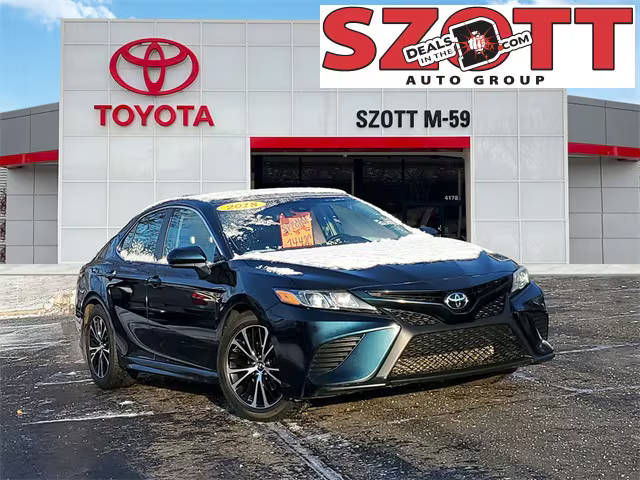 2018 Toyota Camry SE FWD photo