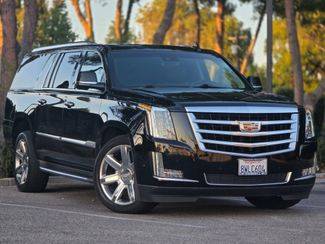 2018 Cadillac Escalade ESV Luxury RWD photo
