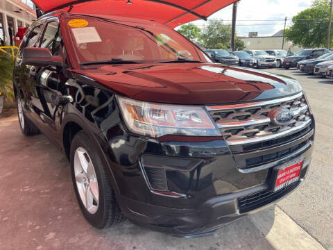 2018 Ford Explorer Base FWD photo