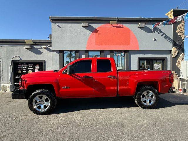 2018 Chevrolet Silverado 1500 Custom 4WD photo