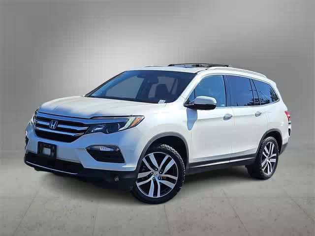 2018 Honda Pilot Touring AWD photo