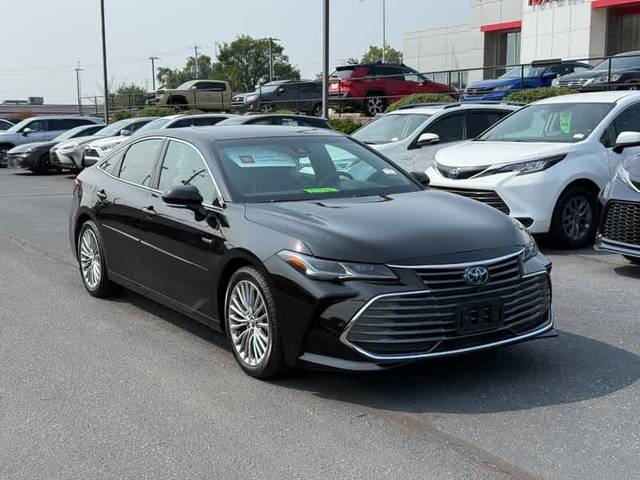 2019 Toyota Avalon Hybrid Limited FWD photo