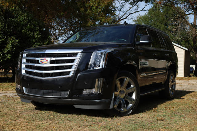 2018 Cadillac Escalade Luxury RWD photo