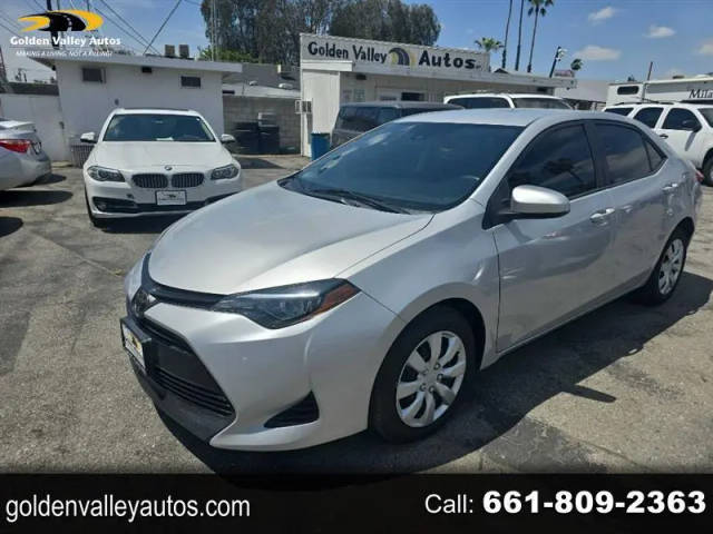 2019 Toyota Corolla LE FWD photo