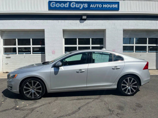 2016 Volvo S60 T5 Platinum AWD photo